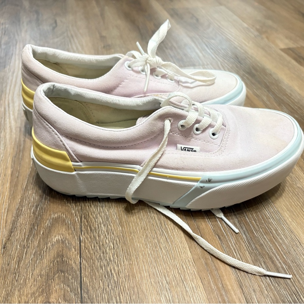 Vans Women's Sneakers in Soft Pink and Yellow